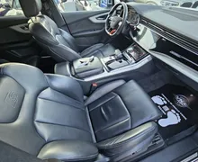 Notranja slika - Audi Q7 - 55 TFSI e S-LINE |VIRTUAL|RADAR|500HP|KAMERA|ZRAK| - 9 - Predogledna slika
