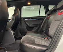 Zunanja slika - Škoda Octavia - RS 2.0 TDI 4x4 DSG | PANORAMA | ODLIČNA PRILOŽNOST - 11 - Predogledna slika