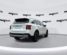 Notranja slika - KIA Sorento - 2.2 TCI AWD EX Launch 8DCT - 7 - Predogledna slika