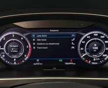 Notranja slika - Volkswagen Tiguan - 2.0 TDI•DSG•4X4•PANO•R LINE•FUL LED•VIRTUAL•ACC• - 12 - Predogledna slika