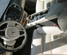 Notranja slika - Volvo XC90 - D5 AWD Inscription Geartronic - 6 - Predogledna slika