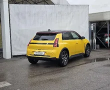 Zunanja slika - Renault 5 E-Tech Electric - Techno EV40 + Paket Zima Udobje-Vožnja Parkiran - 6 - Predogledna slika