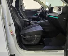 Notranja slika - Volkswagen Tiguan - 2.0 TDI Elegance DSG - LED Plus.alcantara.kamera - 16 - Predogledna slika