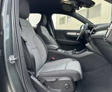 Notranja slika - Volvo XC40 - B3 P Core Avt - 20 - Predogledna slika
