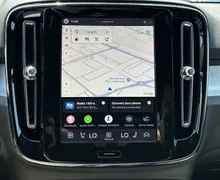 Notranja slika - Volvo XC40 - B3 P Plus Dark Avt. - 18 - Predogledna slika