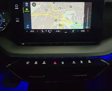 Notranja slika - Škoda Octavia - Combi 2.0 TDI Style DSG- Matrix.panorama.HUD.asist - 20 - Predogledna slika