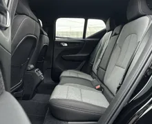 Notranja slika - Volvo XC40 - B3 P Core AT DCT 3 leta garancije + 3 servisi... - 19 - Predogledna slika