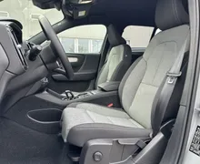 Notranja slika - Volvo XC40 - B3 P Core AT DCT 3 leta garancija+3 servisi... - 10 - Predogledna slika
