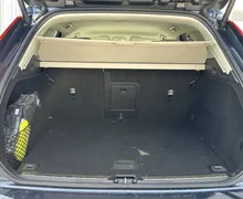 Notranja slika - Volvo XC60 - B4 AWD MILD HYBRID PLUS DARK - 12 - Predogledna slika