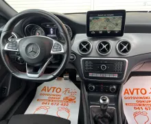 Notranja slika - Mercedes-Benz CLA-Razred - 180-AMG-69.000KM-BI-XENON-KAMERA-NAVI-LED-GRETJE S - 9 - Predogledna slika