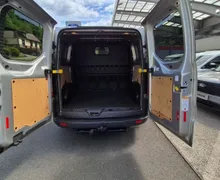 Zunanja slika - Ford E-Transit Custom - Transit Custom KOMBI FURGON TREND 2.0 170PS M6 L1-SLO-1.LAST-VK - 9 - Predogledna slika