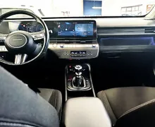 Zunanja slika - Hyundai Kona - T-GDI 100 PREMIUM-VLE. KLJ-REZ.KOLO-AMBIENT-VIDEO - 7 - Predogledna slika