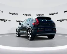 Notranja slika - Volvo XC40 - B4 P AWD Momentum Pro Avt. - 7 - Predogledna slika