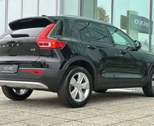 Zunanja slika - Volvo XC40 - B3 P Core AT DCT 3 leta garancije + 3 servisi - 5 - Predogledna slika