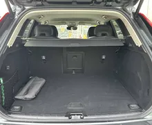 Notranja slika - Volvo XC60 - B5 P AWD Core Avt. - 12 - Predogledna slika