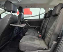 Notranja slika - Volkswagen Touran - 2.0 TDI DSG Comfortline 110 150 - 9 - Predogledna slika