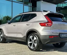 Notranja slika - Volvo XC40 - B3 P Plus Dark AT DCT - 7 - Predogledna slika