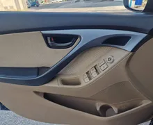 Notranja slika - Hyundai Elantra - 1.6 MPI Life 1.LASTNIK SLO... - 7 - Predogledna slika