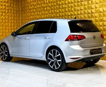 Notranja slika - Volkswagen Golf - 2.0 TDI  AUT. GRETJE-NAVI-BI XENON-F1-ALCANTARA - 7 - Predogledna slika