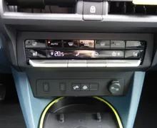 Zunanja slika - Fiat Grande Panda - 1.2 110 e-Hybrid  AT La prima - 8 - Predogledna slika