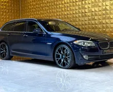 Zunanja slika - BMW serija 5 Touring: - 530d xDrive AUT.-HLAJENJE-MEMORY-SENCNIKI - 1 - Predogledna slika