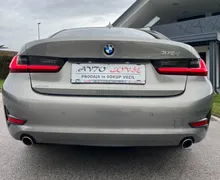 Notranja slika - BMW serija 3: - 318d-1 LASNIK-SLO-LED-NAVI-KOT NOV - 7 - Predogledna slika