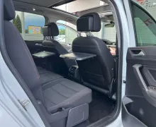 Notranja slika - VW Touran - 2.0 TDI-R-LINE-BI-XENON-LED-PANORAMA-NAVI-PDC-... - 11 - Predogledna slika