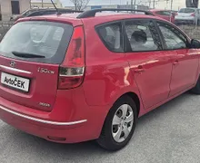 Zunanja slika - Hyundai i30 Wagon - 1.6 CRDI + UGODNO - 5 - Predogledna slika