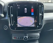 Notranja slika - Volvo XC40 - B3P Plus Dark Avt - 17 - Predogledna slika