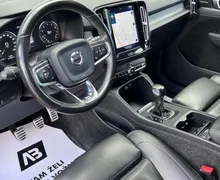 Notranja slika - Volvo XC40 - T3 R-design+ALU+LED+HI-FI+KLJUKA... - 11 - Predogledna slika