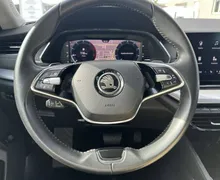 Notranja slika - Škoda Octavia - Combi 2.0 TDI Style DSG ACC Mrtvi kot Memory - 14 - Predogledna slika