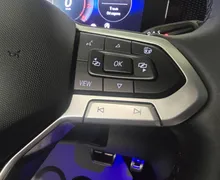 Notranja slika - Volkswagen Tiguan - 1.5 eTSI GOAL DSG - LED Plus.360kam.asistence.navi - 13 - Predogledna slika