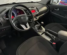 Notranja slika - KIA Sportage - 2.0 Active - Slovensko vozilo... - 7 - Predogledna slika