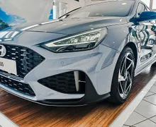 Zunanja slika - Hyundai i30 - 1.6 T-GDI PREMIUM N-LINE-AKT.T-GRETJE-REZ K-VIDEO - 1 - Predogledna slika
