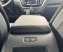 Zunanja slika - Volvo XC60 - VOLVO  B5P AWD Core KAMERA-ACC-KEYLESS - 9 - Predogledna slika