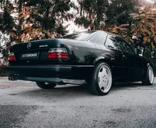 Zunanja slika - Mercedes-Benz E-Razred - CE300 AMG Usnje Starodobnik Strešno okno Klima - 3 - Predogledna slika