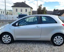Zunanja slika - Toyota Yaris - 1.3 VVT-i SLOVENSKO POREKLO - BREZ POLOGA - 2 - Predogledna slika