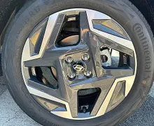 Zunanja slika - Hyundai Bayon - 1.0 T-GDI Style°°17col°°Winter°°Rezervna guma - 5 - Predogledna slika