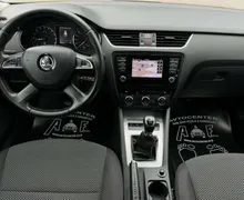 Notranja slika - Škoda Octavia - 1.6 TDI-NAVIGACIJA-LIZING ZA TUJCE-TEMPOMAT - 9 - Predogledna slika