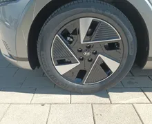 Zunanja slika - Hyundai Ioniq 5 - PREMIUM 168 kW 84kWh topl.črp..el.kljuke - 3 - Predogledna slika