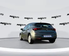 Notranja slika - Opel Astra - 1.2 Turbo Enjoy GRETJE SEDEŽEV IN VOLANA - 7 - Predogledna slika