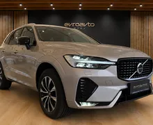 Notranja slika - Volvo XC60 - B4D AWD Plus Dark Avt.1. lastnik. SLO poreklo - 9 - Predogledna slika