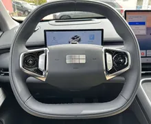 Notranja slika - Geely StarRay EM-i - Plug-In Hybrid 1.5 Max Avt - 14 - Predogledna slika