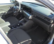 Zunanja slika - Hyundai Kona - Electric 48.6 kWh 99kW PREMIUM°WINTER° ZALOGA ° - 9 - Predogledna slika