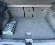 Notranja slika - Volkswagen T-Roc - 1.5 eTSI R-Line DSG-Vlečna kljuka-Harman Kardon... - 11 - Predogledna slika