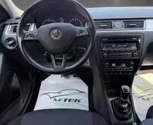 Notranja slika - Škoda Rapid - 1.6 TDI 77 kW Elegance... - 12 - Predogledna slika