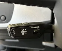 Notranja slika - Audi A4 Avant - 2.0TDI-VIRTUAL-MATRIX-F1-360KAMERE-2XPDC-NA OBRO.. - 9 - Predogledna slika