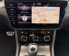 Notranja slika - Škoda Superb - Combi 2.0 TDI Sportline DSG-19 col-Matrix-Canton - 9 - Predogledna slika