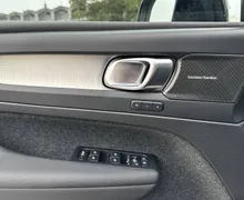 Notranja slika - Volvo XC40 - B3 P Plus Black Edition Avt. - 13 - Predogledna slika
