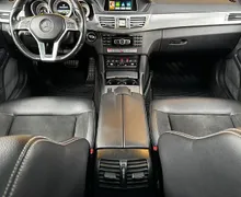 Zunanja slika - Mercedes-Benz E-Razred - E 220CDI AMG LINE-PANO.-GRETJE-NAVI.-F1 - 14 - Predogledna slika